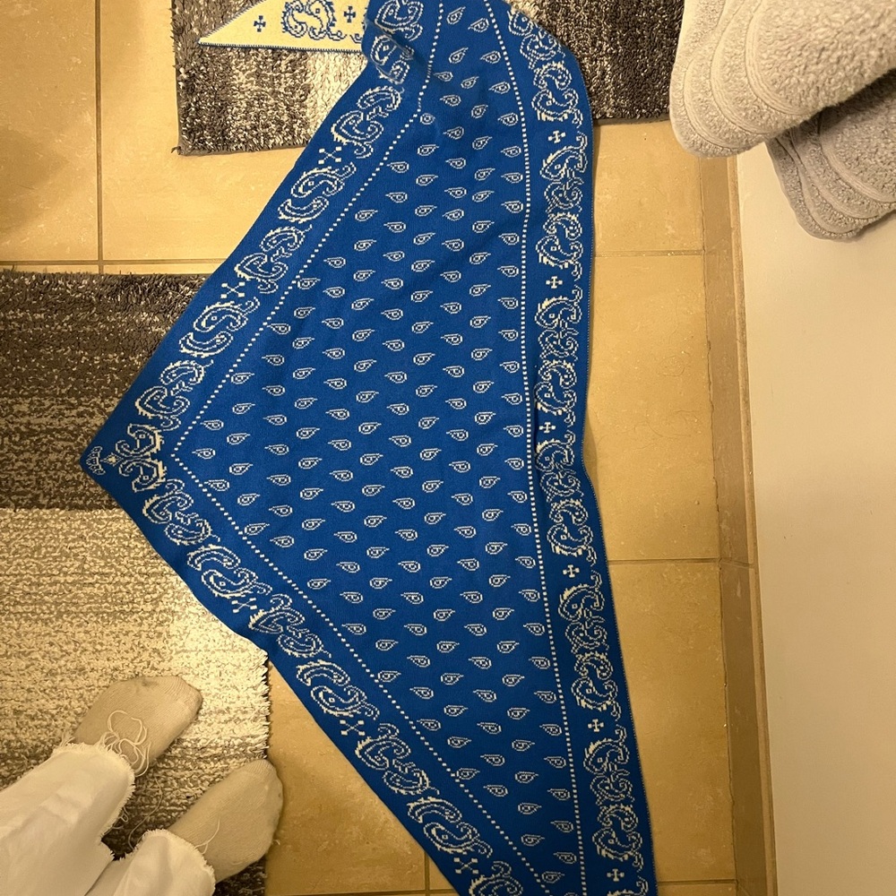Guest in. Residence wild rag scarf - Picture 2 of 5